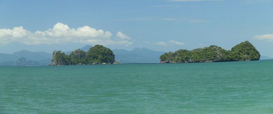 Von hier aus der Blick auf Tarutao und die kleinen vorgelagerten Inseln