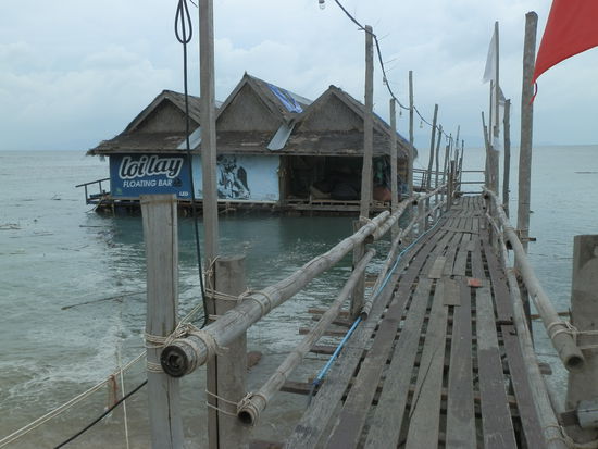 Party Houseboot - hat sich wohl ausgefeiert - alles ruhig