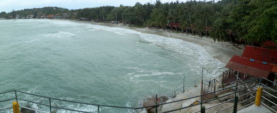 Aber hier tobt wohl in der Nacht das Leben!
Die Kangaroobar - mit riesigen Lautsprechern beschallen sie wohl die ganze Bucht
Auch nicht so spektakulär !