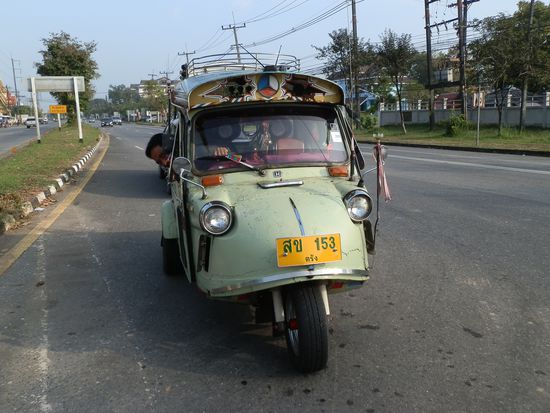 Am nächsten Morgen hatte unser Vermieter für uns ein Taxi besorgt
Es gibt hier doch sowas - wow!