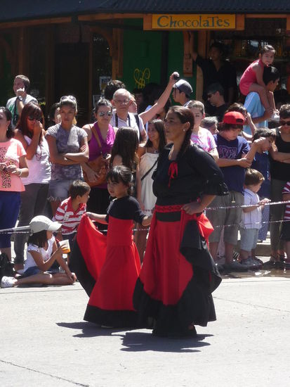 Stolz in traditioneller Kleidung