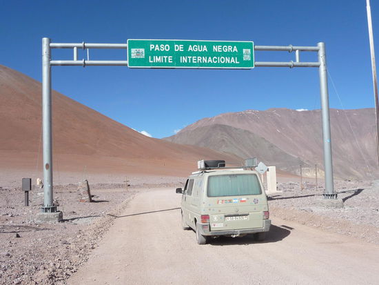 Passhöhe erreicht, war nicht mal kalt nur windig