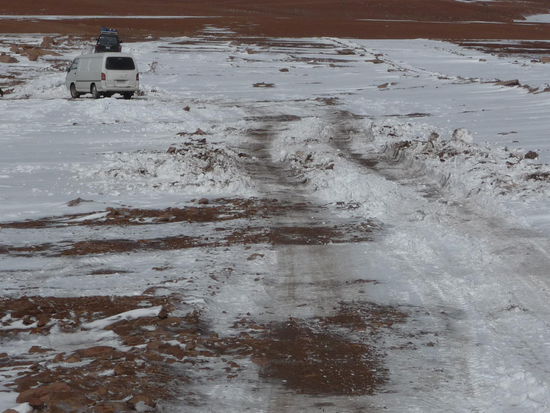 durch den Schnee auf 4900m