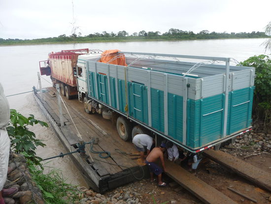 Fähre auf bolivianisch