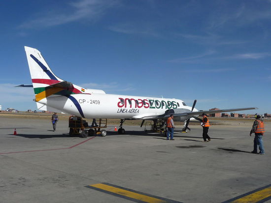 mit diesem Flugzeug mit 20 Plätzen gings zurück