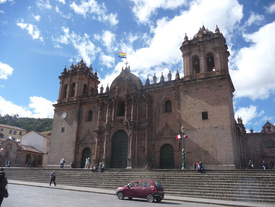 Kirche am Hauptplatz von Cusco