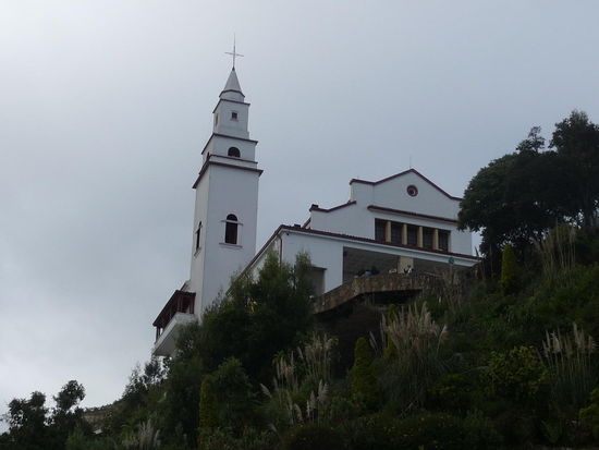 Montserrat Kirche auf dem Berg