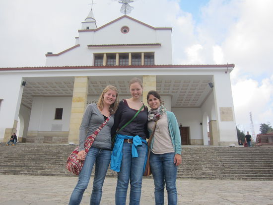 Oben angekommen (natürlich steht oben eine Kirche)