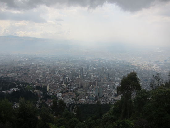 Von hier (3200m) hat man einen guten Ausblick auf ganz Bogotá