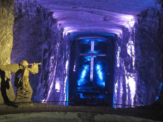 Die Kathedrale im ehemaligen Salzbergwerk wurde 1954 gebaut.