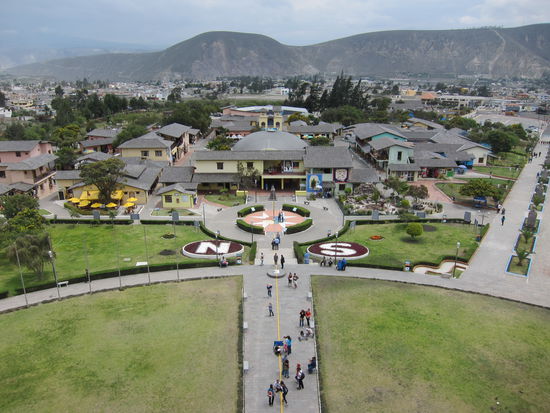 Am Äquator: Die gelbe Linie trennt Süden von Norden