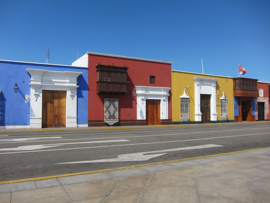 Schöne bunte Kolonialhäuser