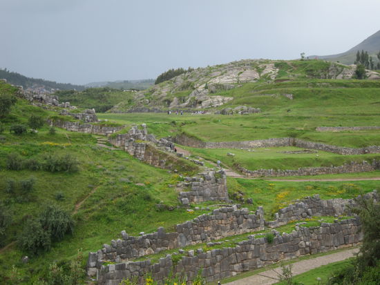 Sacsayhuaman - den Namen der Inkaruine bei Cusco merken sich die meisten mit der Eselsbrücke "Sexy Woman"