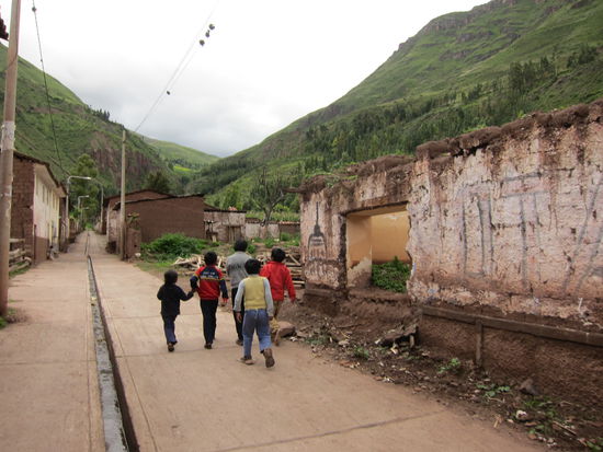 Die Kinder haben schon sehnsüchtig auf uns und die Betreuer gewartet.