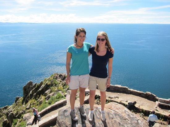 Der Horizont erstreckt sich bis zur Unendlichkeit - man könnte fast denken, wir wären am Meer.