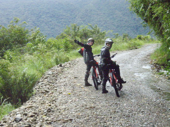 Nach der Pause ging es weiter bergab und langsam kam die Sonne raus