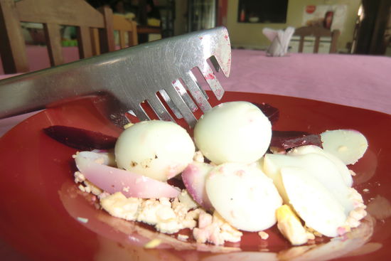 Und zur Stärkung gab es Wachteleier, die in Bolivien günstig sind.