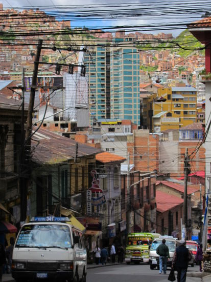 Alle Häuser am Berg sehen gleich aus - wie soll man da wissen, wo man wohnt?!