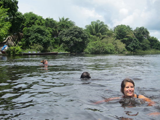 Unglaublich, aber wahr: im Amazonas kann mann gefahrlos baden gehen...