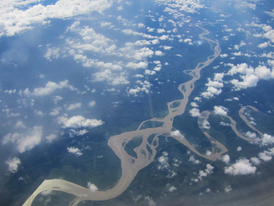 Man könnte denken, der Flug war beängstigend, aber durch die tolle Aussicht auf das Amazonasbecken kann man sich super ablenken!