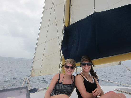 Glückliche Matrosen: Wir hissen die Segel, holen den Anker ein und stechen in See!