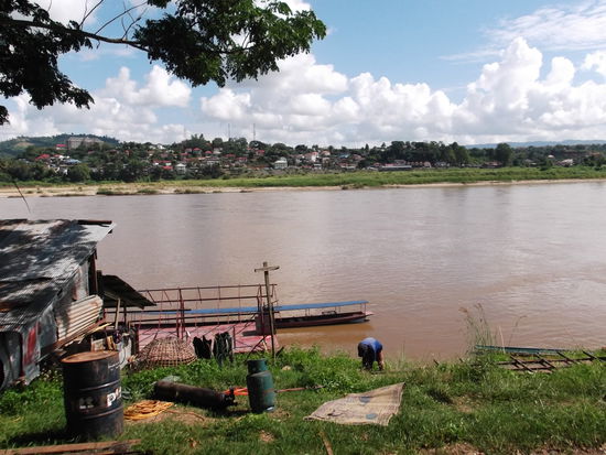 Dort drüben ist bereits Laos!