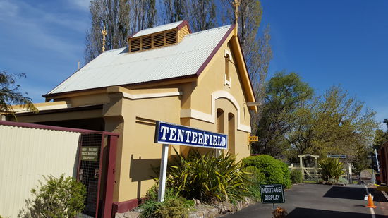 Das alte Bahnhofsgebäude