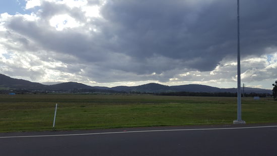 Die ersten Hügel von Tasmanien