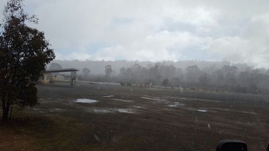 Am nächsten Morgen leichter Schneeregen
