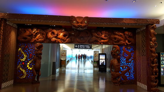Eingang im Flughafen von Auckland