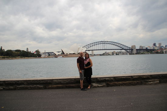 Die berühmte Sydney Oper und die Harbour Bridge vom Botanischen Garten