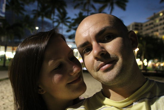 Wir in Cairns an der Promenade am Abend