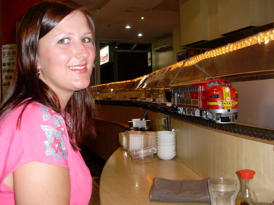 Sushi Train mit großer Auswahl