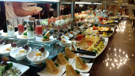 Und ich (Sigi)hatte so schön (8kg) abgenommen auf der Reise.