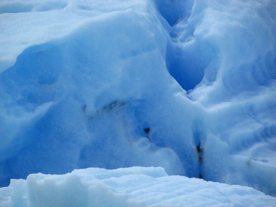 Blaues, jahrtausend altes Eis.