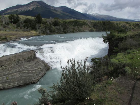 Paine-Wasserfall im Torres del Paine Park.