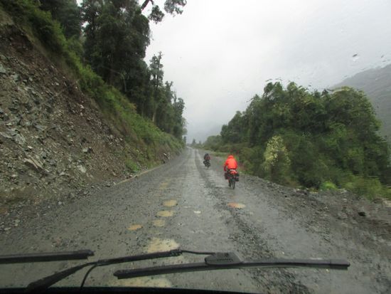 Wir bewundern immer wieder die Radfahrer.