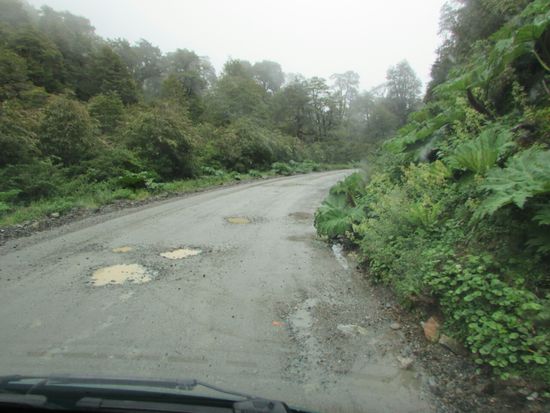 Schlaglöcher gibt's genug.
Manchesmal wird das Womo ganz schön durchgerüttelt.
