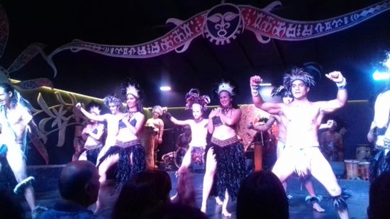 Ein Südsee-Show muss natürlich auch sein.