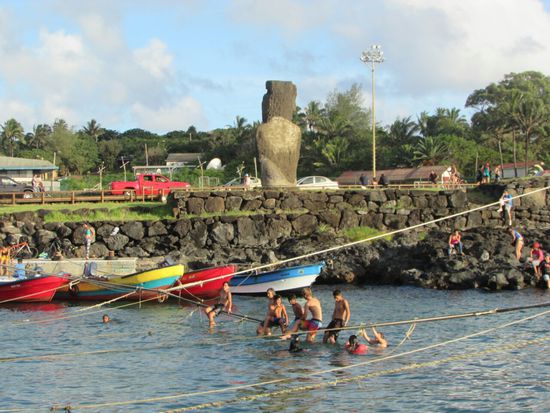 Die Jugendlichen haben ihren Spaß bei 25° Wassertemperatur