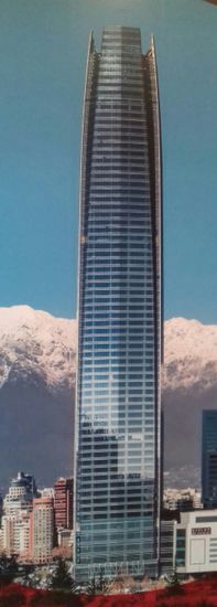 Der 64-stöckige, komplett verglaste "Gran Torre Santiago"