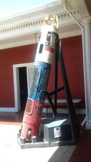 Mit dieser Kapsel wurden 2010 Bergleute aus 700 m Tiefe gerettet.