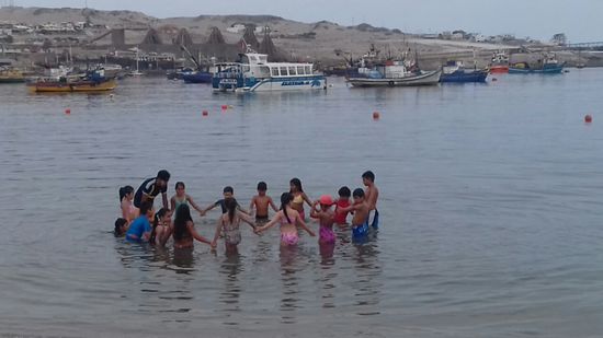 Schwimmunterricht für die Kleinsten.