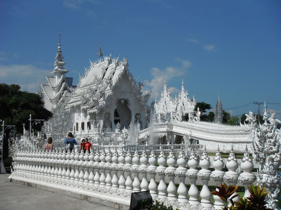 The White Temple - nur durch freiwillige Spenden finanziert