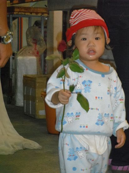 Meinen kleinen Rosenkavalier vom Nachtmarkt in Chiang Rai möchte ich Euch nicht vorenthalten