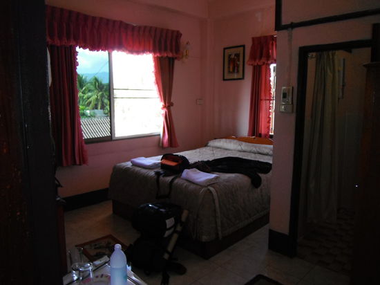 Unser Zimmer im Thaveenish Hotel in Huay Xai