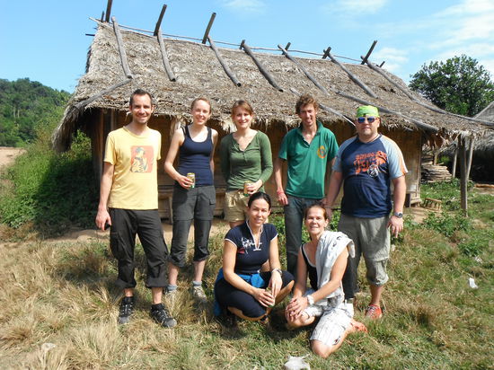 Unsere wilde Horde:
v.l. stehend: Rick &amp; Fran, Innika, Ian und mein Lupo
Vorne Danny und meine Wenigkeit