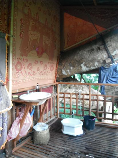 unser Badezimmer ! mit Porzelanmuschel !!!