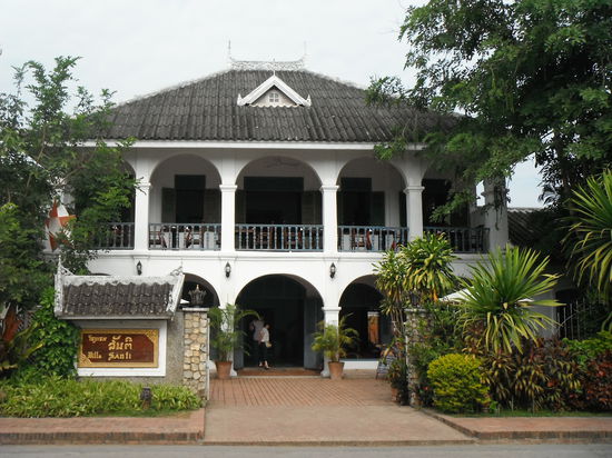 Die Villa Santi - im ersten Stock ist die Fruehstuecksterrasse 