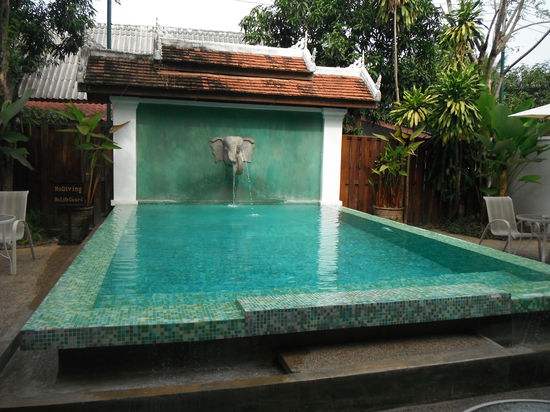 der kleine, aber feine Pool - leider zu kalt !